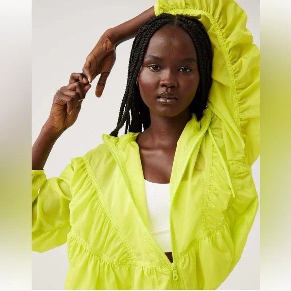 Offline by Aerie - Ripstop Windbreaker Jacket in BLACK - Picture 2 of 5